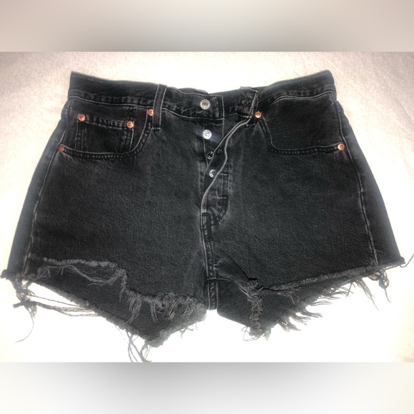 Levi’s 501 High Waist Button Fly Cutoff Jean Shorts women’s 30” Black Daisy Duke - Picture 2 of 12